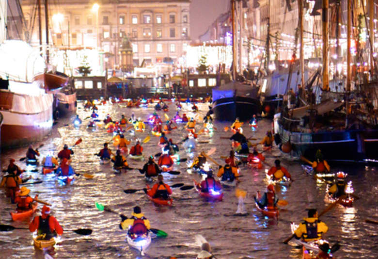 Luciaoptog på vandet. Foto: Caroline Meldgaard