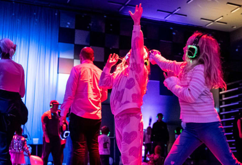 Børn fester. Foto: KU.BE