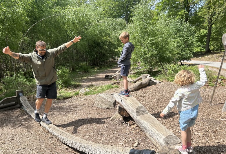 En af parkens mange aktivitets- og legeområder