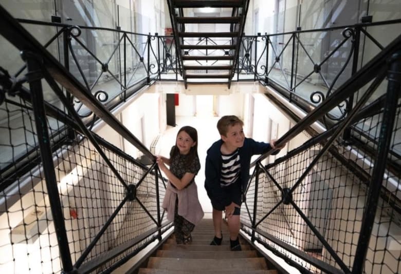 Sjov på FÆNGSLET. Fotograf: FÆNGSLET