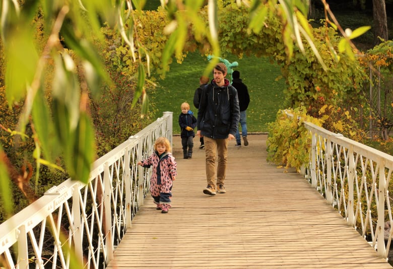 En stund i Botanisk Have. Foto: Romeika Cortez