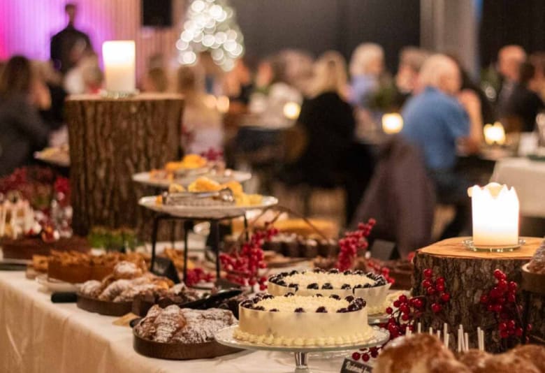 Kæmpe kagebord. Fotograf: MIB