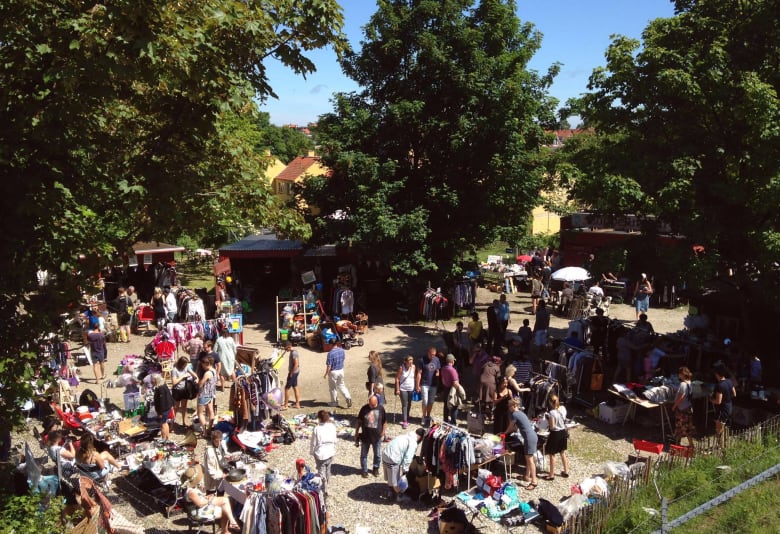 Der er en hyggelig stemning til Københavnstrups lopper. Fotograf: Rolf Plant / Københavnstrup 