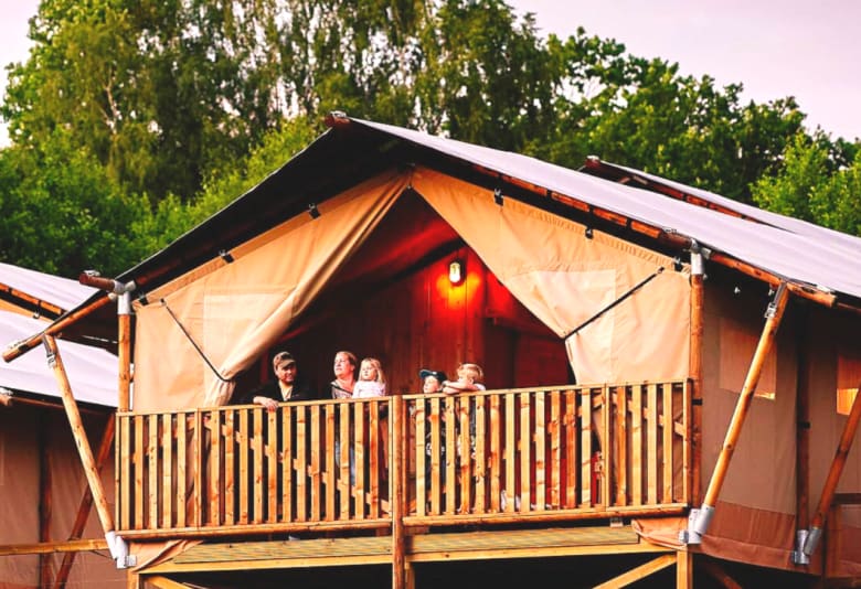 Overnat f.eks.&nbsp; i Wild Lodge-området