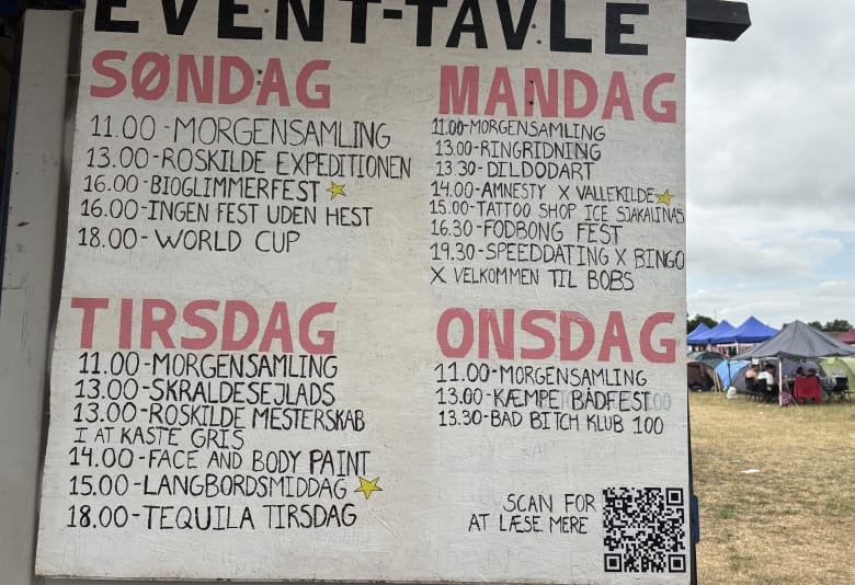 I hvert område er der opsat skilte med events - og der findes langt flere på Facebook