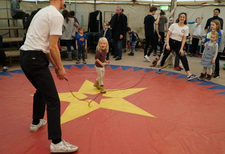 Cirkussjov. Fotograf: Cirkus Panik