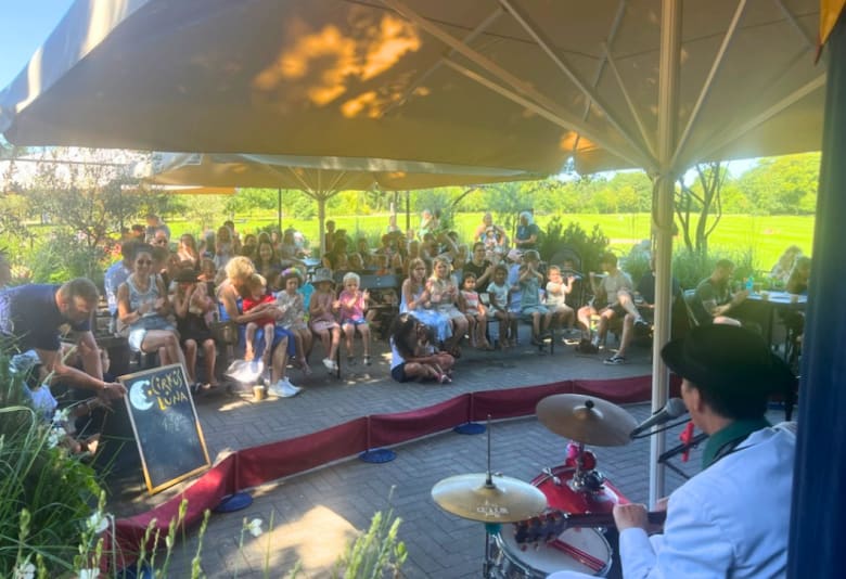 Glæd jer til masser af børnesjov hos Pavillon BeerGarden i Fælledparken. Fotograf: Børn i byen