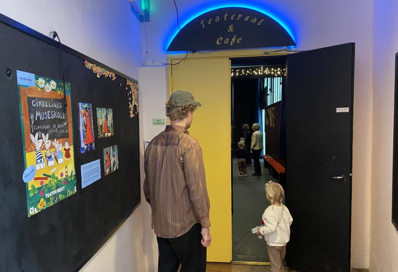 Jaspar og hans datter Sommer på 4 år på Anemonen