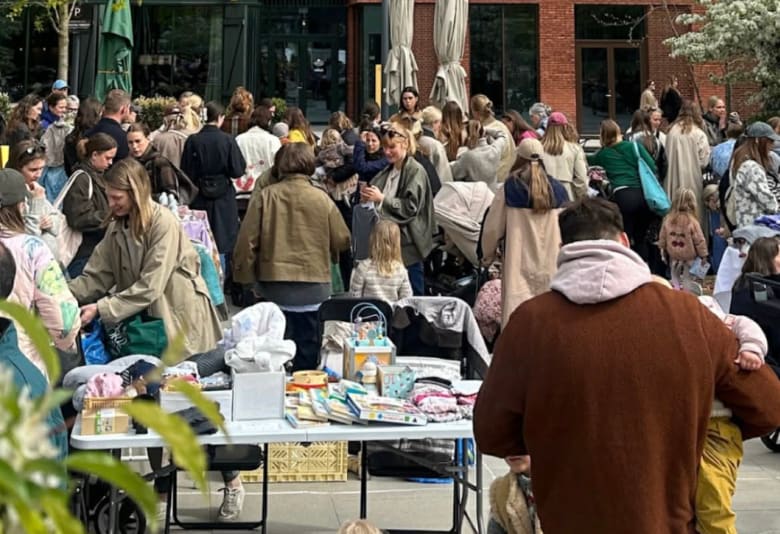 Der er masser af loppefund til Bettes Børneloppemarked. Foto: Bette Café