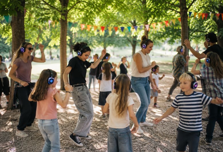 Prøv silent disco. Foto: Teater Frø