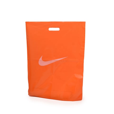 Bolsa para calzado deportivo en color naranja para la marca: Nike.