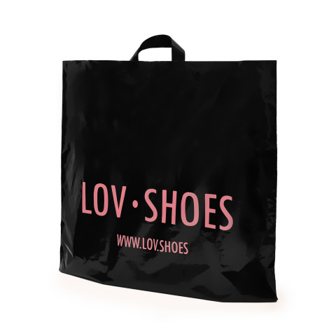 Bolsa en color negro impresa con el logotipo de zapaterías Lov Shoes.