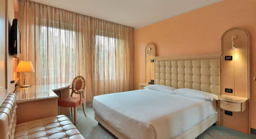 Agora Palace Hotel Biella