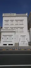 بيت للبيع في غرب عبدالله المبارك