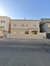 بيت للبيع في السلام