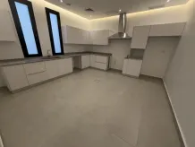 Apartment for Rent in West Abdullah Al-Mubarak