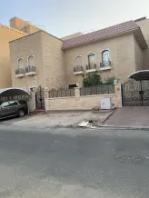 بيت للبيع في السلام