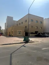 بيت للبيع في صباح الاحمد السكنية