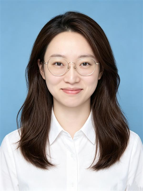 Phoebe Yang