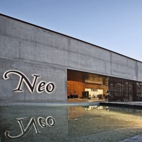 Bodegas  Neo