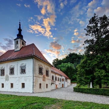 Shloß Jareninski dvor