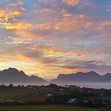 VIEW FROM WINERY OVER SIMONSBERG