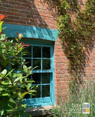 Masterframe Bygone Harmony sash window with georgian bar. Finchampstead, Berkshire