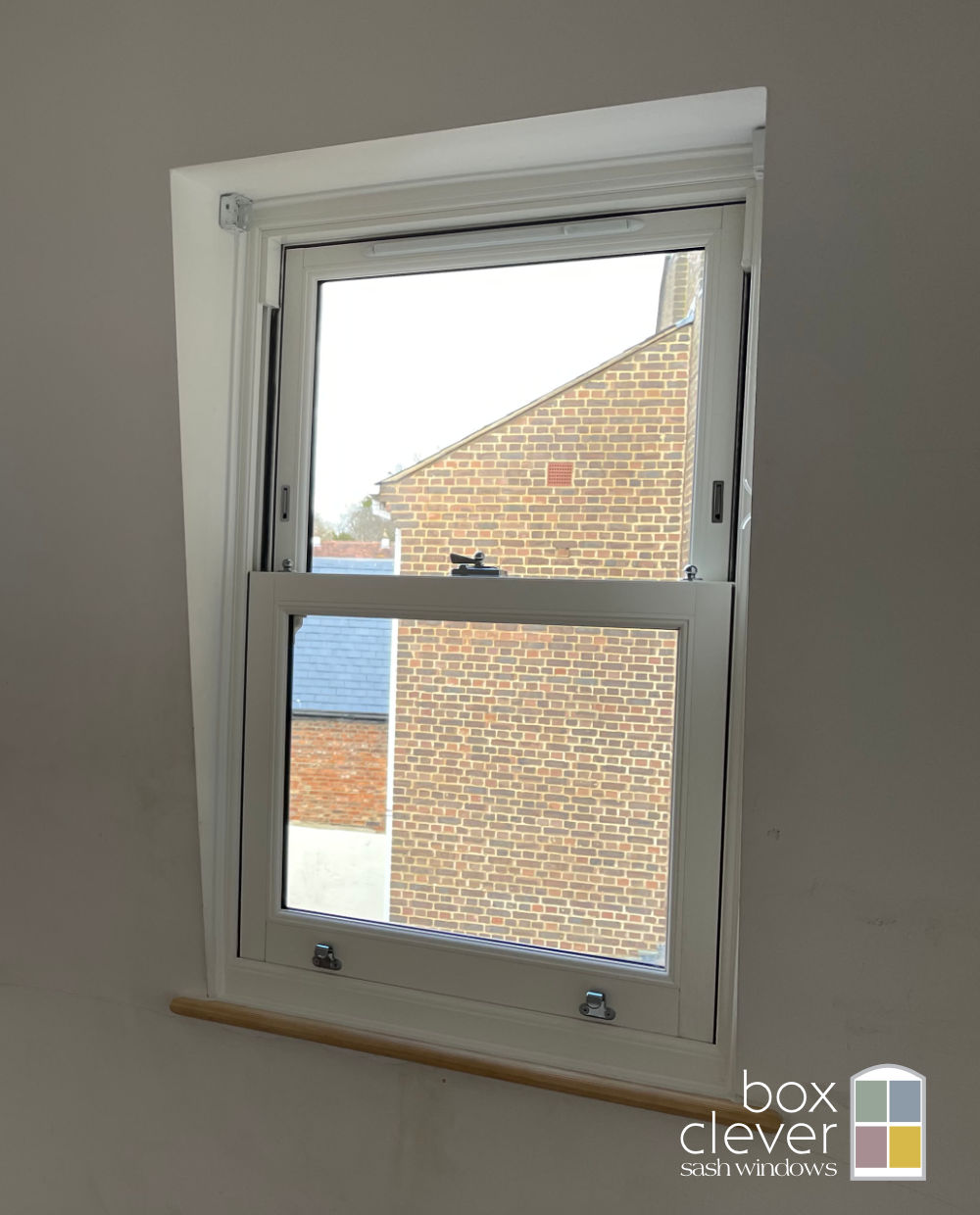 1 Double Sash Window + 1 Single Sash Window