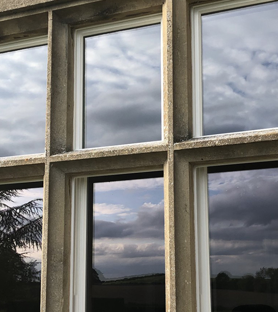https://res.cloudinary.com/boxcleversashwindows/image/upload/v1743596484/website/images/latest-work/2025-04-detached-farmhouse-oxfordshire/After_2.jpg