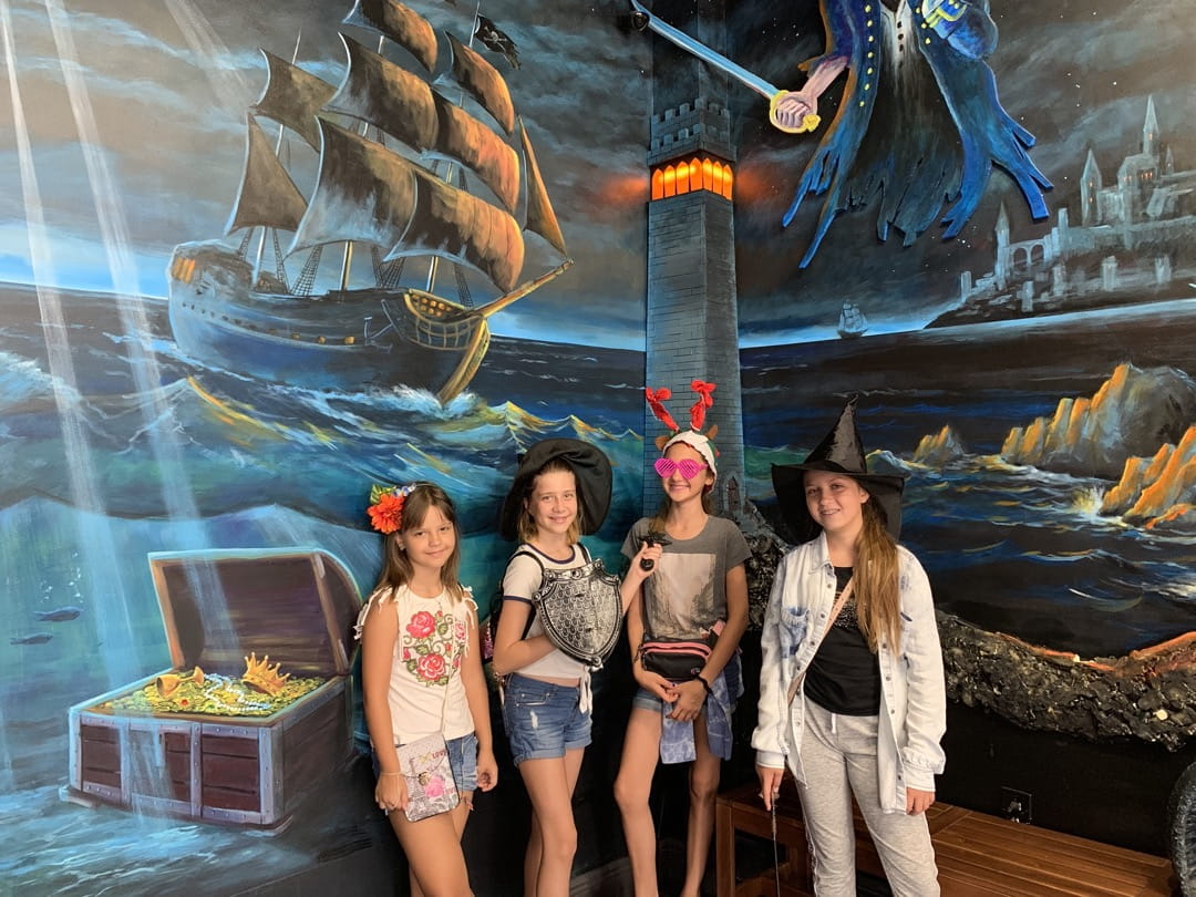 HAUNTED PIRATE SHIPWRECK 2019-5-5