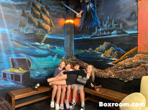 MERLIN'S WIZARDING ACADEMY 2025-12-14 4009