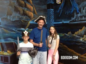 HAUNTED PIRATE SHIPWRECK 2017-12-2 300