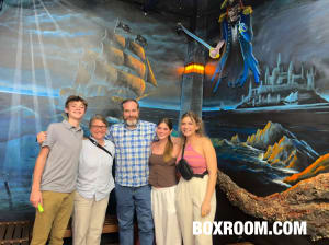 HAUNTED PIRATE SHIPWRECK 2023-12-26 2861