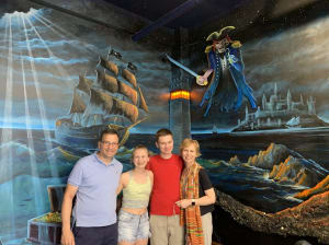 HAUNTED PIRATE SHIPWRECK 2019-4-6 1203