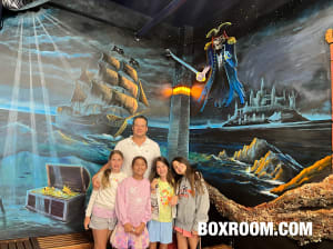 HAUNTED PIRATE SHIPWRECK 2023-10-7 2777