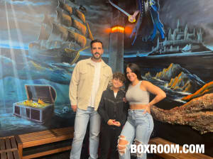 HAUNTED PIRATE SHIPWRECK 2023-12-9 2844