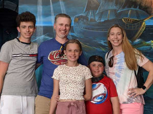 HAUNTED PIRATE SHIPWRECK 2021-4-8 1630