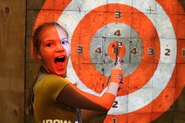 axe throwing 4