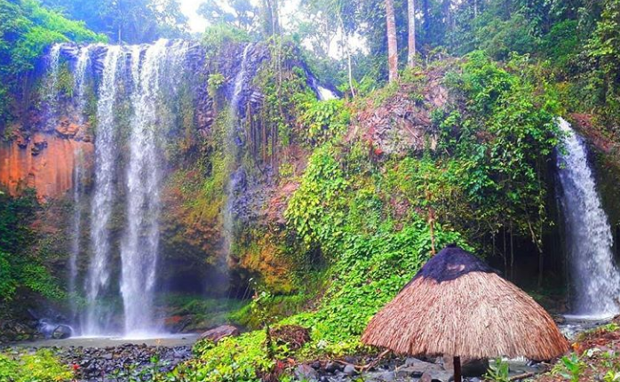 Wisata Lampung Air Terjun Tirai Tanggamus Lampung