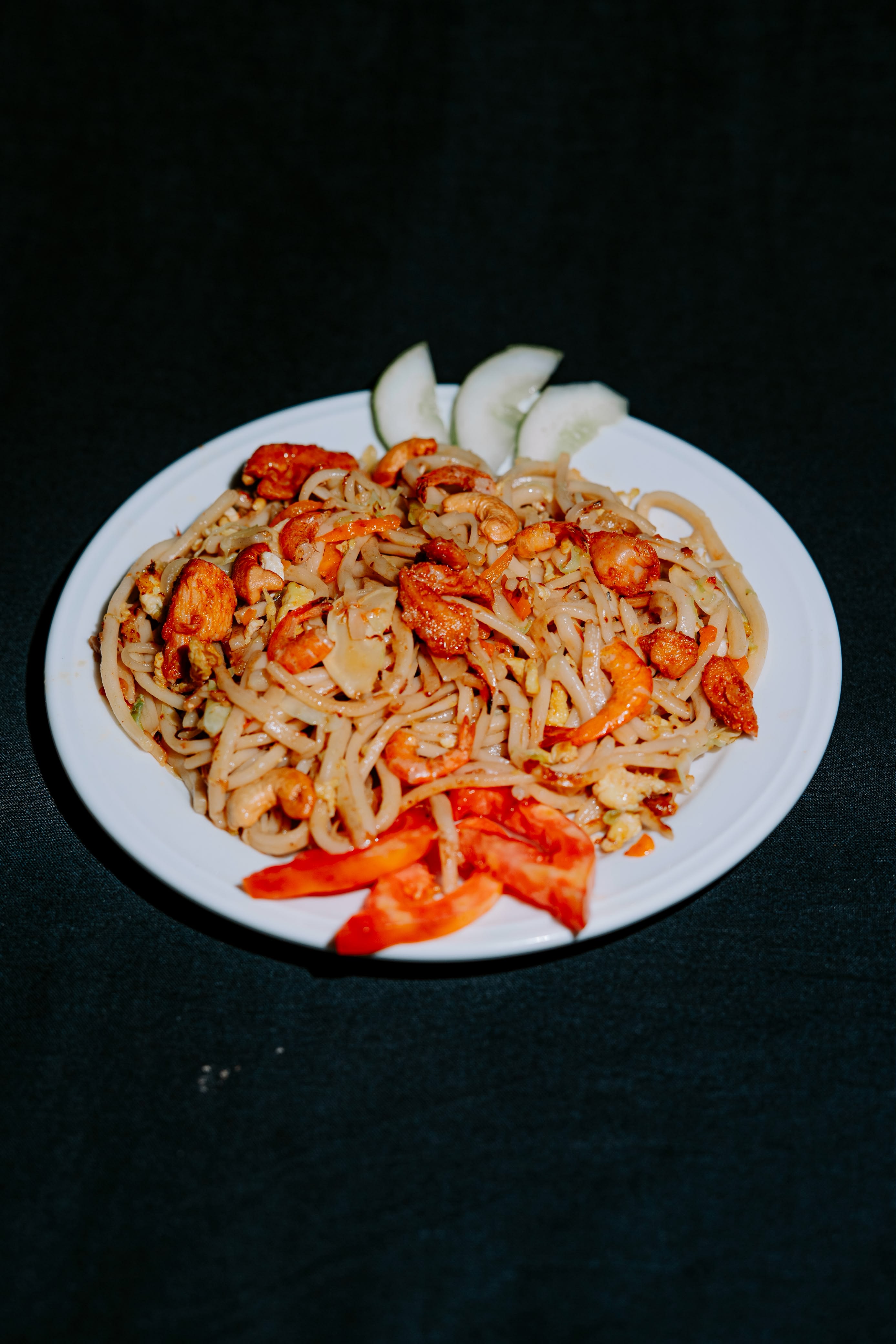 স্পেশাল চাওমিন
