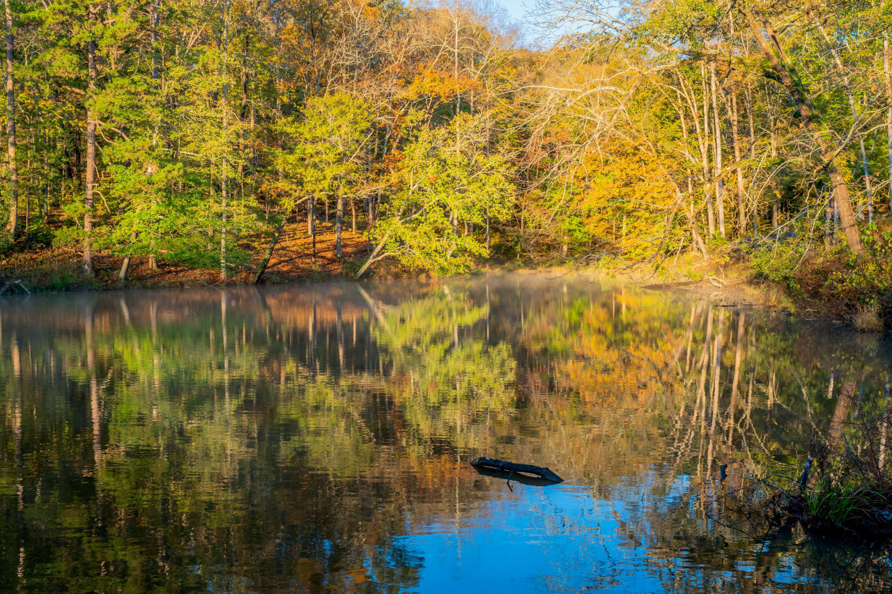 Lake Issaqueena reflections 2