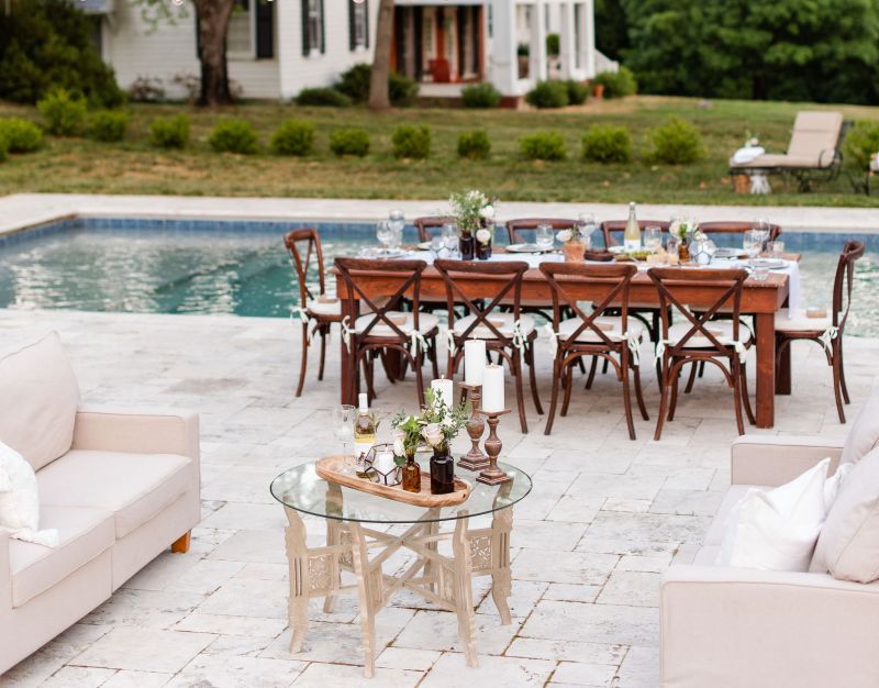 Gunite swimming pool and dining table in Powhatan virginia