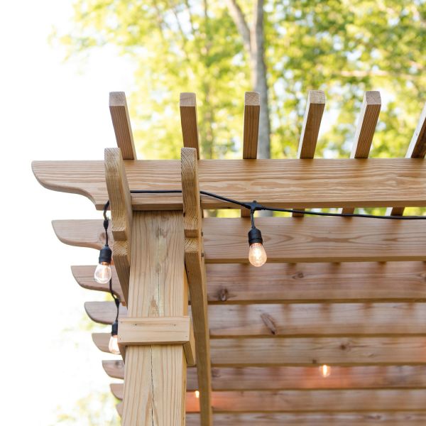 Pergola with bistro lights