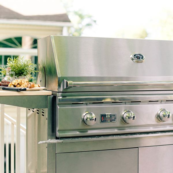 4-burner Outdoor grill with side stand