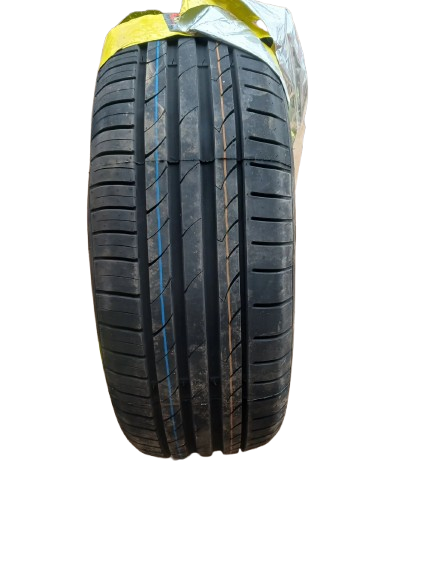 ROADKING 235/55ZR18 104W XL tyre
