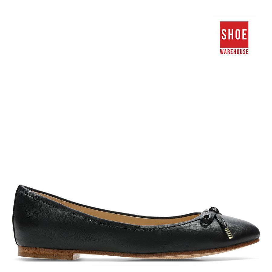 clarks grace lily black