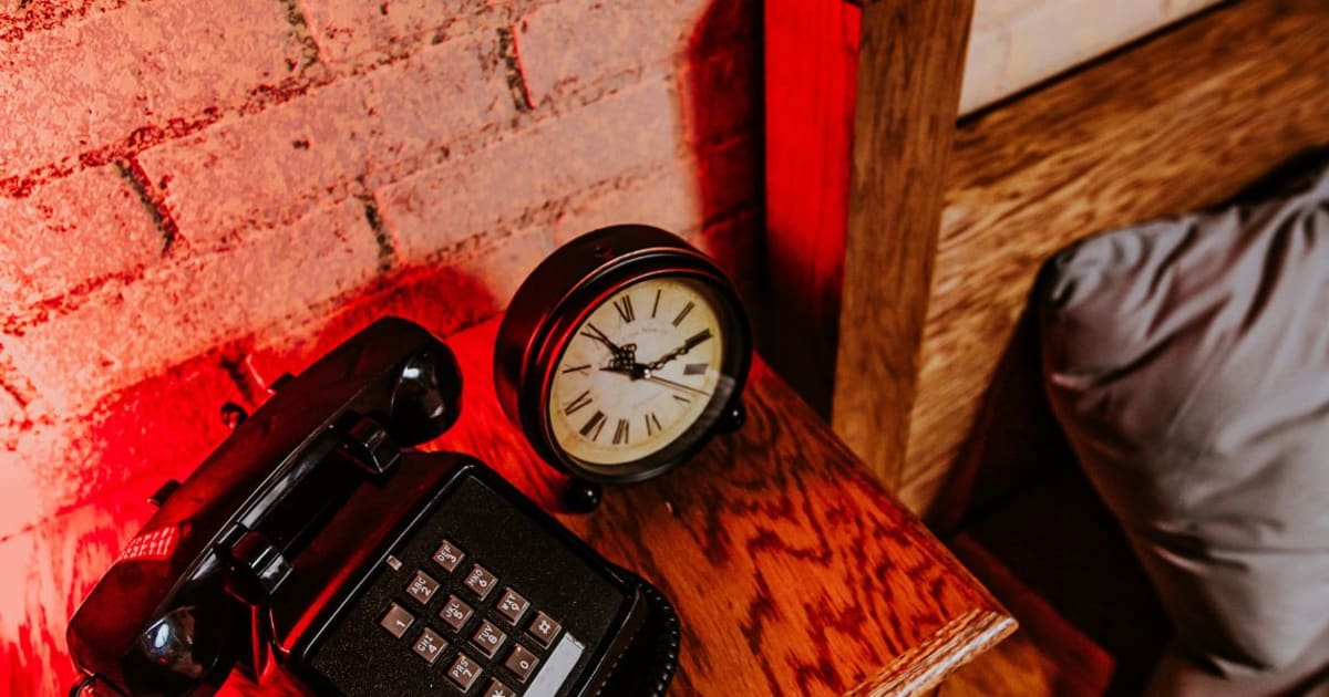 Can You Use Your Phone in an Escape Room? header image