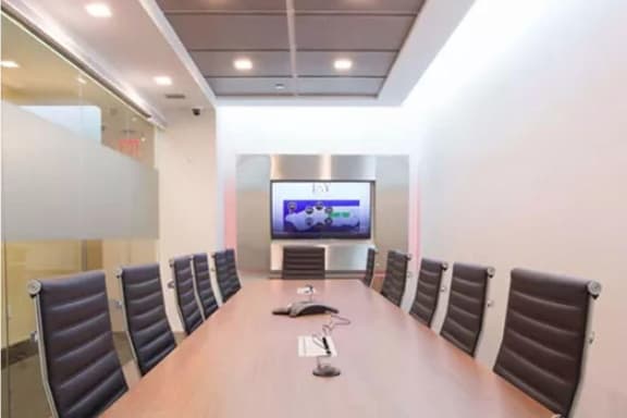 Workspace fully furnished and equipped located at 31 West 34th Street, #F, New York City.