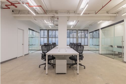 Office space located at 315 West 35th Street, 2nd Floor, #4