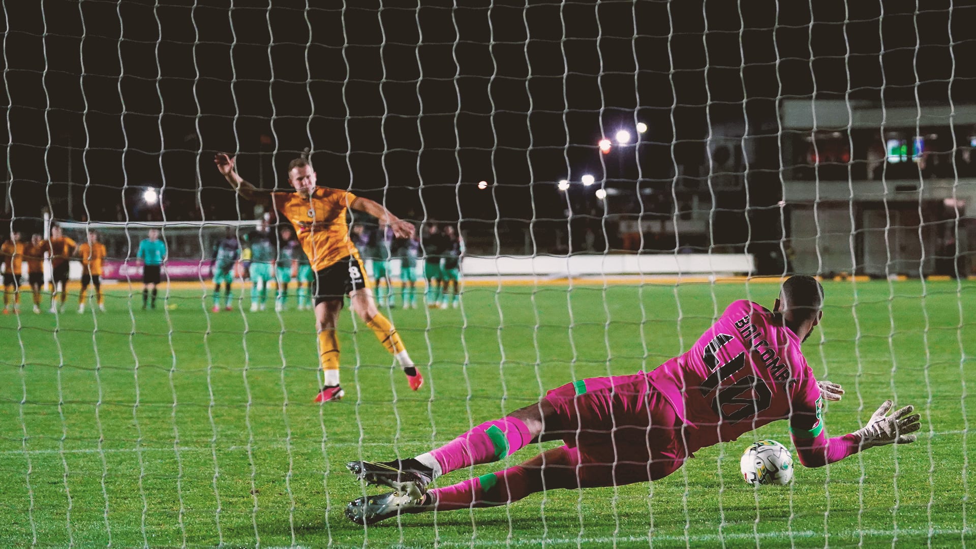 Balcombe v Newport (match report embed - penalties) 